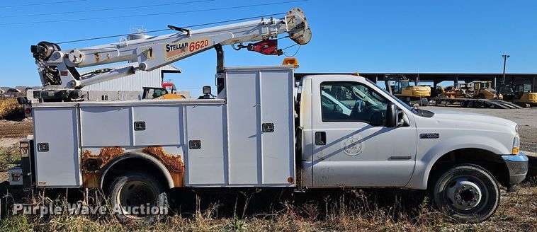 image for item EI8600 2004 Ford F550 Super Duty XL utility / service truck