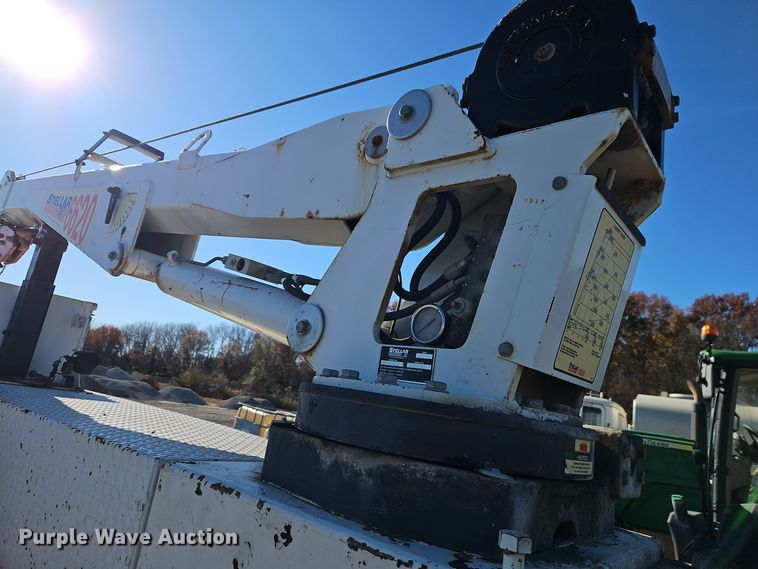 image for item EI8600 2004 Ford F550 Super Duty XL utility / service truck