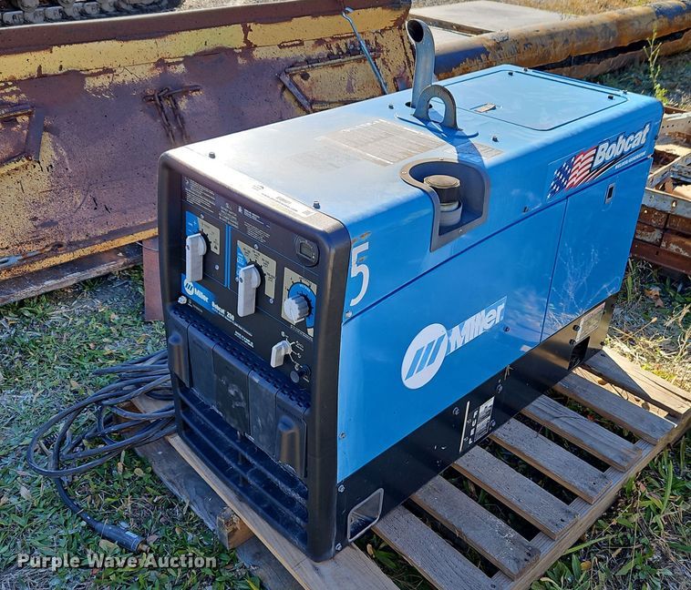 image for item EI8601 Miller Bobcat welder/generator