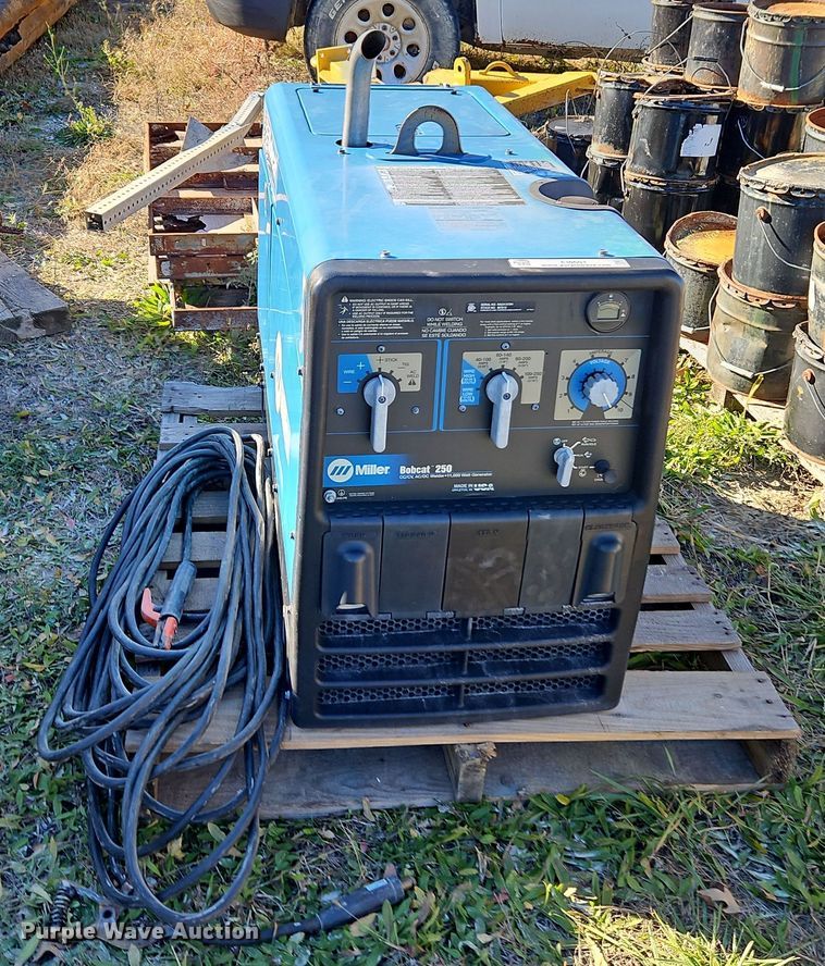 image for item EI8601 Miller Bobcat welder/generator