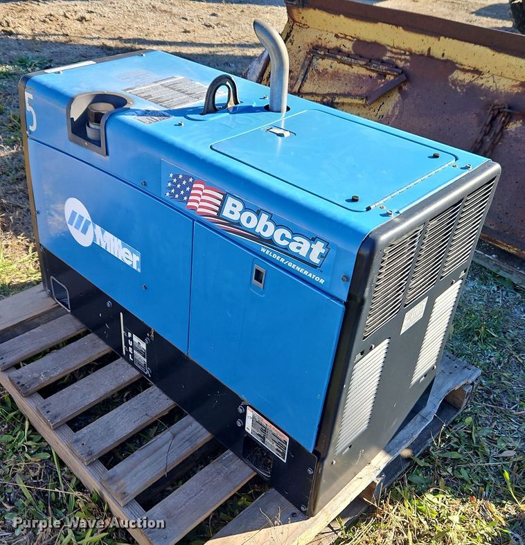 image for item EI8601 Miller Bobcat welder/generator