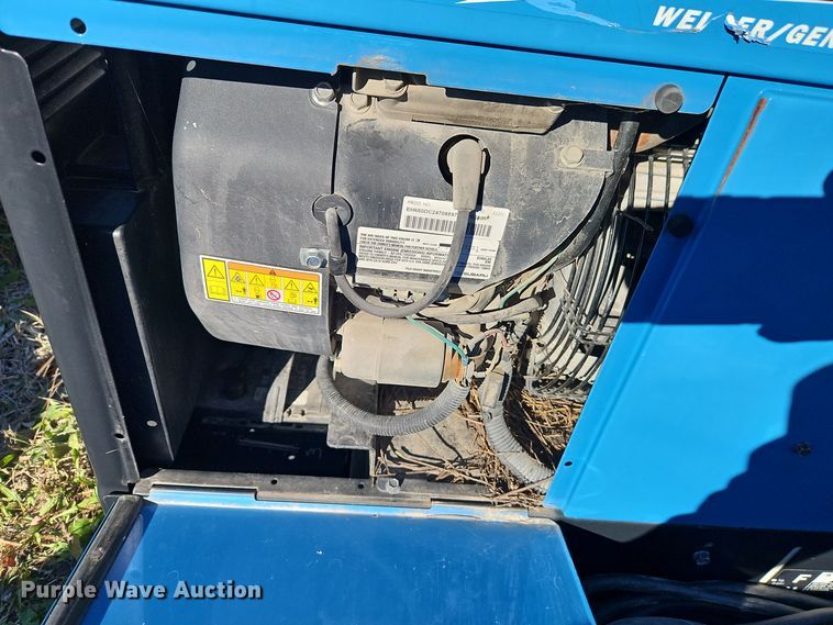image for item EI8601 Miller Bobcat welder/generator