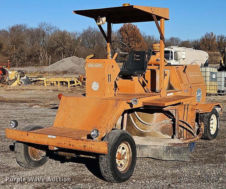 image for item EI8735 Broce RC300 broom