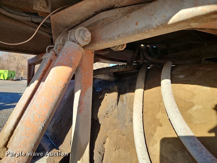 image for item EI8735 Broce RC300 broom