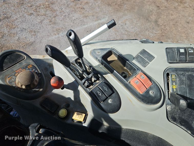 image for item EI8736 2006 Challenger MT525B MFWD tractor