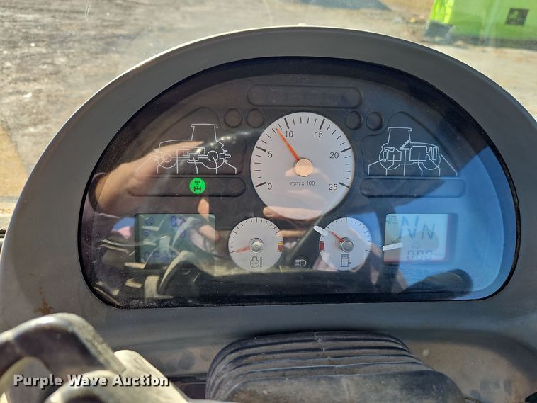 image for item EI8736 2006 Challenger MT525B MFWD tractor