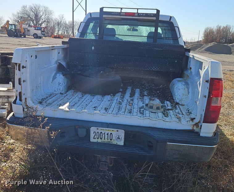 image for item EI8737 2008 Chevrolet Silverado 1500 Crew Cab pickup truck