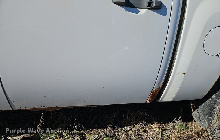 image for item EI8737 2008 Chevrolet Silverado 1500 Crew Cab pickup truck