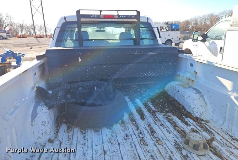 image for item EI8737 2008 Chevrolet Silverado 1500 Crew Cab pickup truck