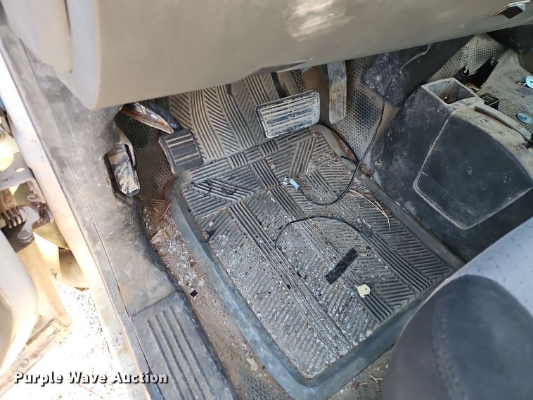 image for item EI8737 2008 Chevrolet Silverado 1500 Crew Cab pickup truck