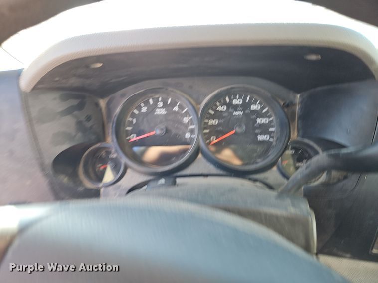 image for item EI8737 2008 Chevrolet Silverado 1500 Crew Cab pickup truck