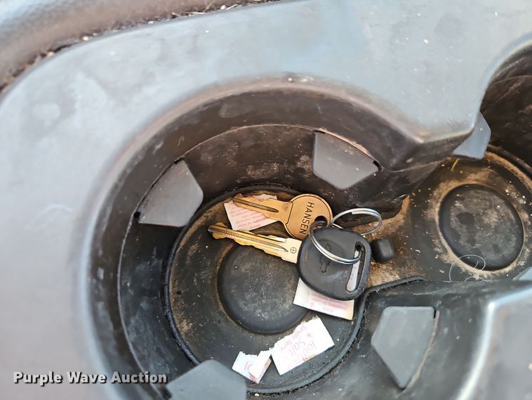 image for item EI8737 2008 Chevrolet Silverado 1500 Crew Cab pickup truck