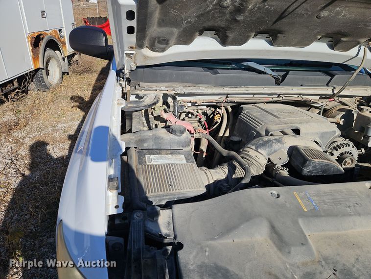 image for item EI8737 2008 Chevrolet Silverado 1500 Crew Cab pickup truck