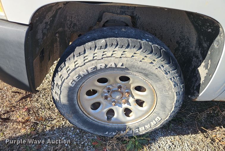 image for item EI8737 2008 Chevrolet Silverado 1500 Crew Cab pickup truck