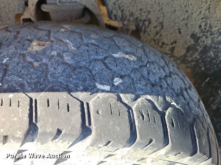 image for item EI8737 2008 Chevrolet Silverado 1500 Crew Cab pickup truck