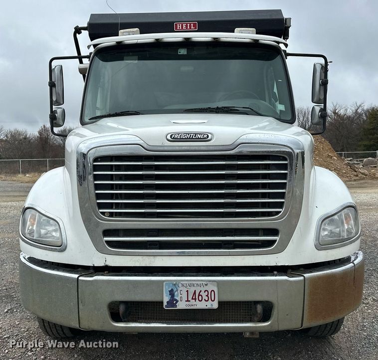 image for item EJ5244 2005 Freightliner Business Class M2 dump truck