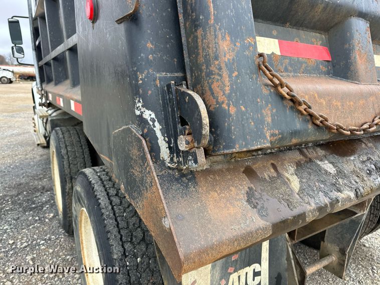 image for item EJ5244 2005 Freightliner Business Class M2 dump truck