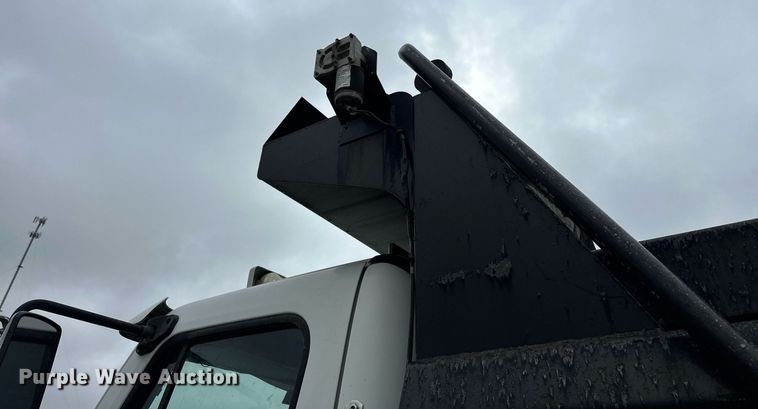 image for item EJ5244 2005 Freightliner Business Class M2 dump truck