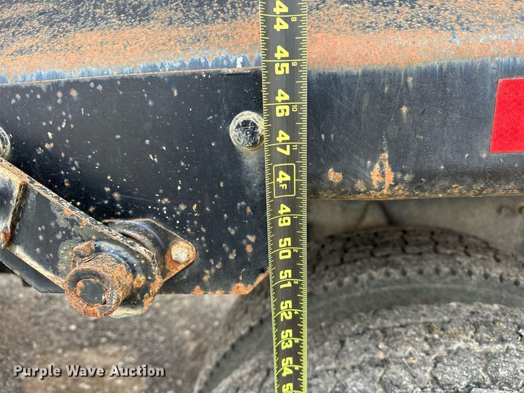 image for item EJ5244 2005 Freightliner Business Class M2 dump truck