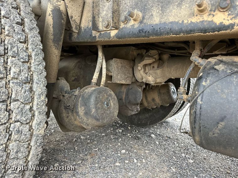 image for item EJ5244 2005 Freightliner Business Class M2 dump truck