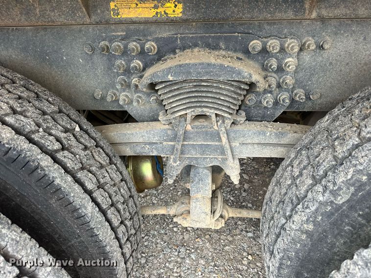 image for item EJ5244 2005 Freightliner Business Class M2 dump truck