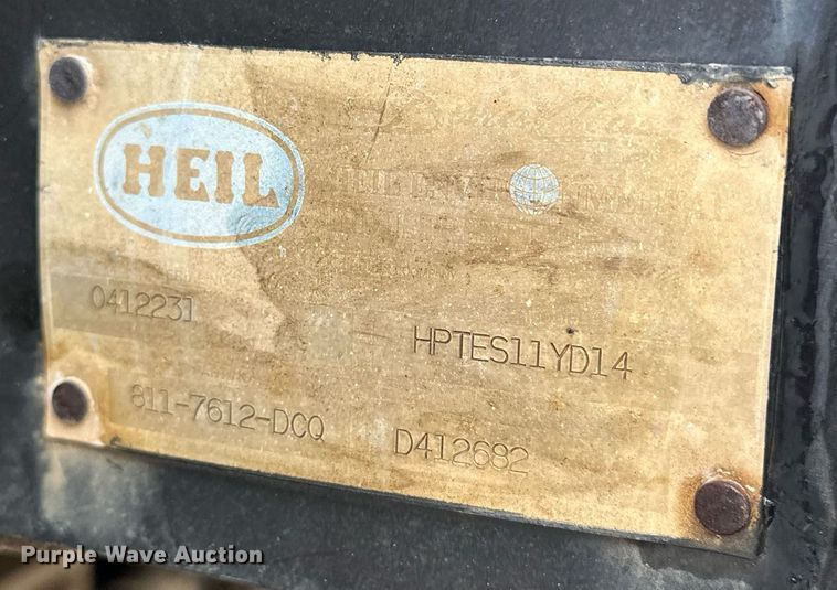 image for item EJ5244 2005 Freightliner Business Class M2 dump truck