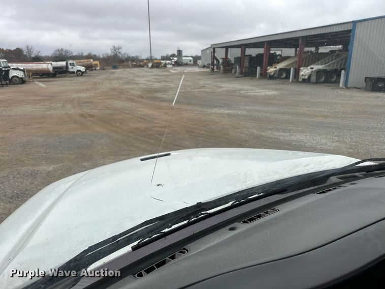 image for item EJ5244 2005 Freightliner Business Class M2 dump truck