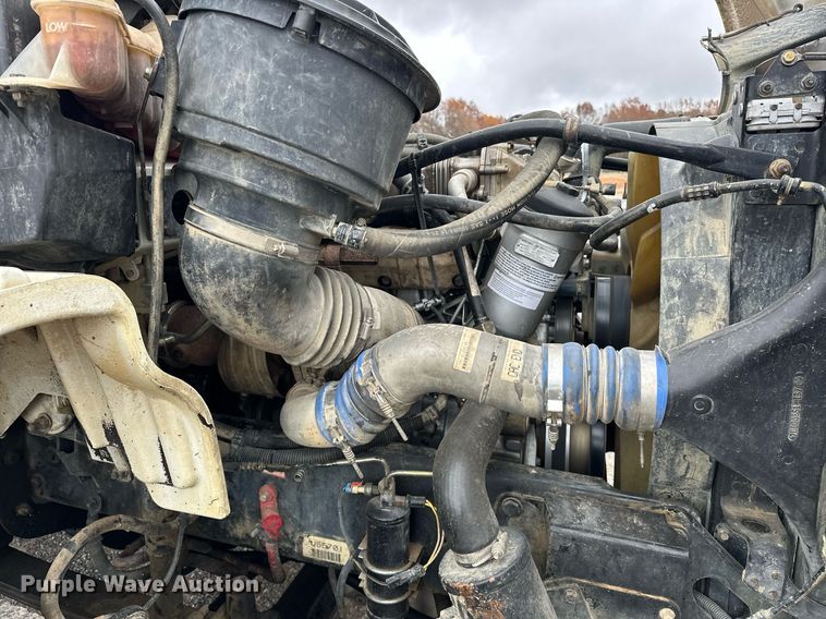 image for item EJ5244 2005 Freightliner Business Class M2 dump truck