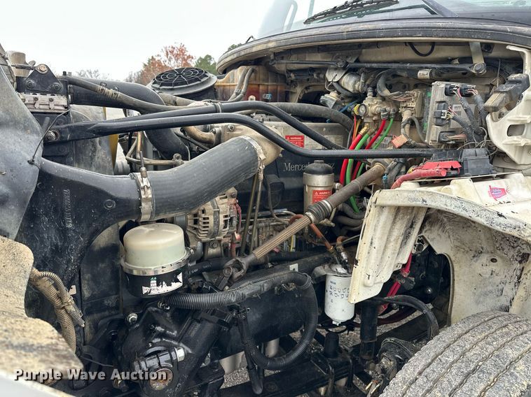 image for item EJ5244 2005 Freightliner Business Class M2 dump truck