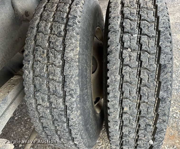 image for item EJ5244 2005 Freightliner Business Class M2 dump truck