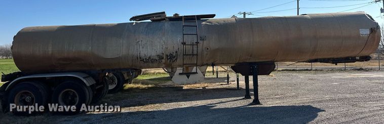 image for item EJ5280 1963 Standard Steel tank trailer