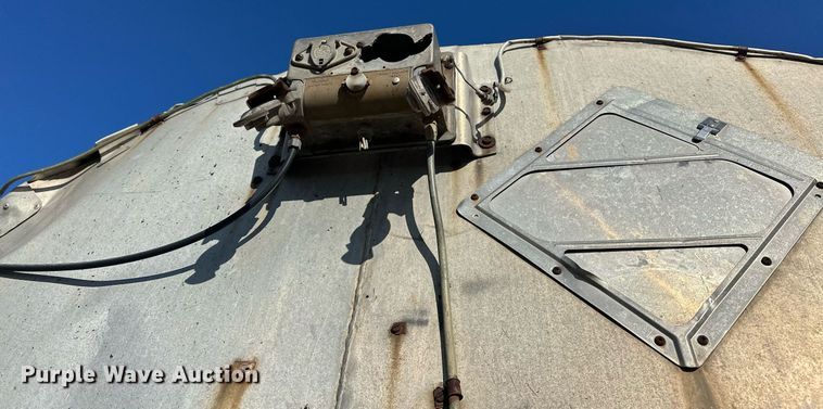 image for item EJ5280 1963 Standard Steel tank trailer