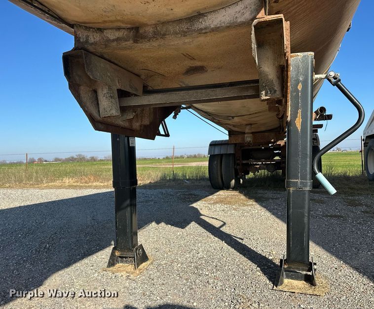 image for item EJ5280 1963 Standard Steel tank trailer