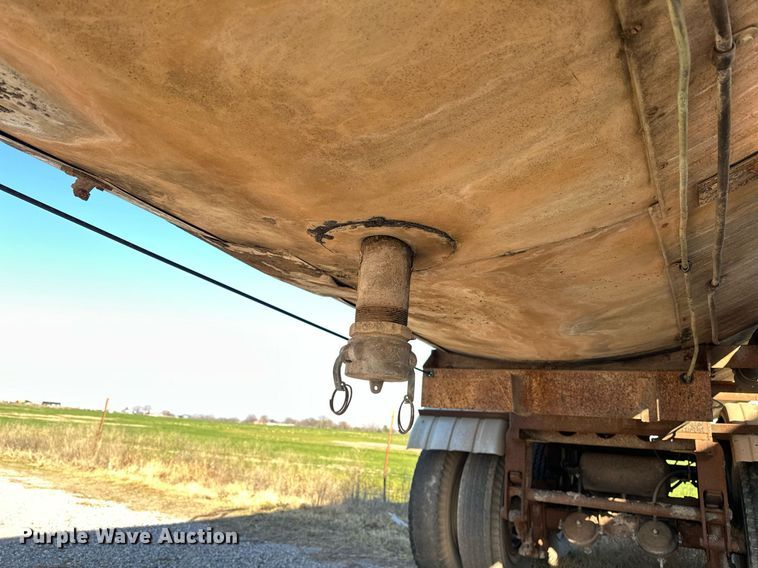 image for item EJ5280 1963 Standard Steel tank trailer