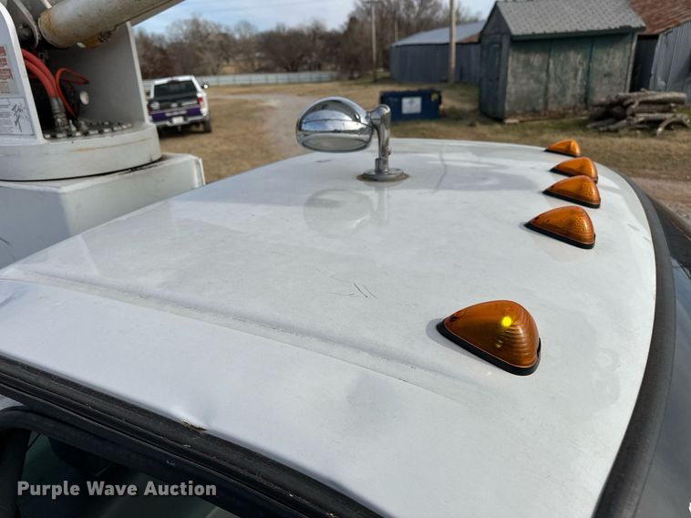 image for item EJ5287 2012 Ford F550 Super Duty XL bucket truck