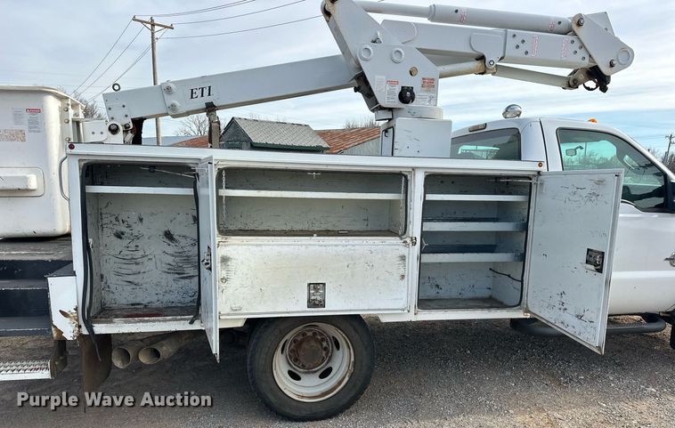 image for item EJ5287 2012 Ford F550 Super Duty XL bucket truck