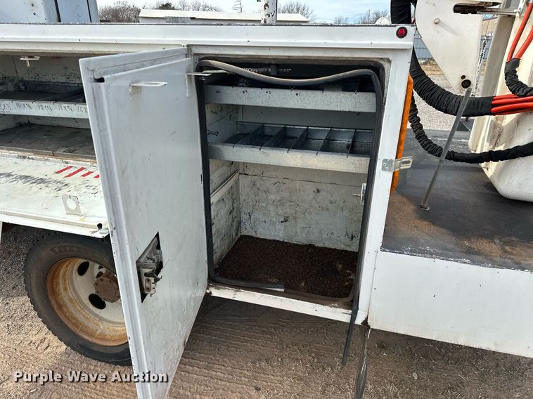 image for item EJ5287 2012 Ford F550 Super Duty XL bucket truck