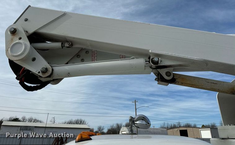 image for item EJ5287 2012 Ford F550 Super Duty XL bucket truck