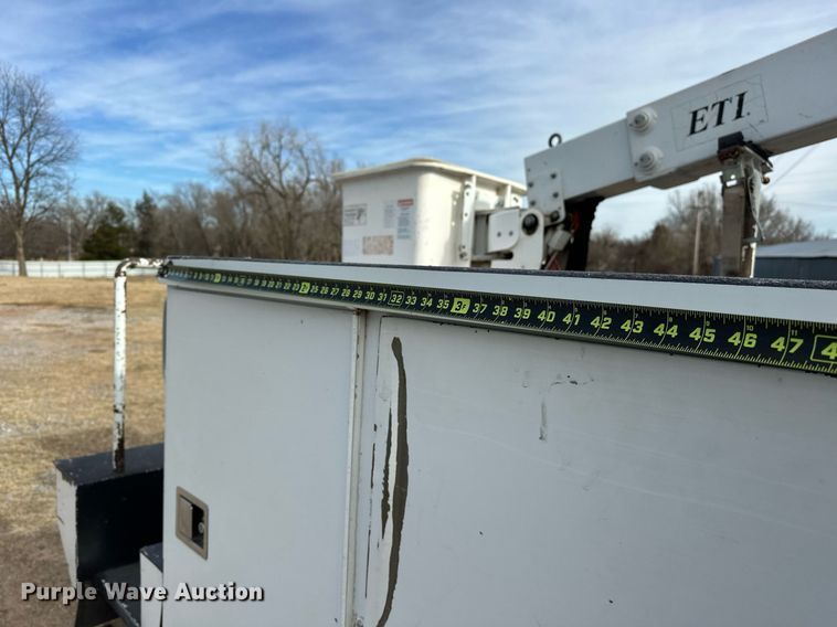 image for item EJ5287 2012 Ford F550 Super Duty XL bucket truck