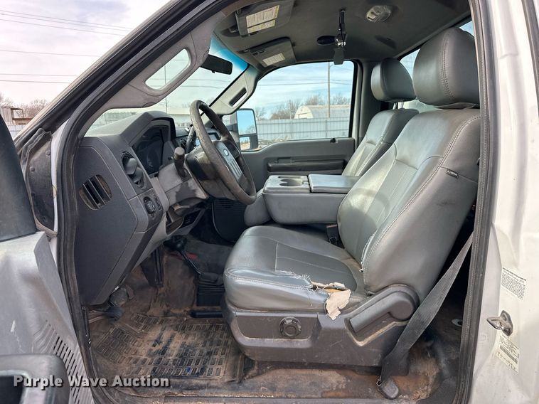 image for item EJ5287 2012 Ford F550 Super Duty XL bucket truck