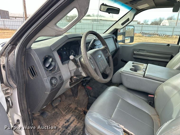 image for item EJ5287 2012 Ford F550 Super Duty XL bucket truck