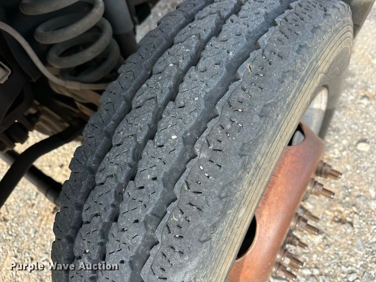 image for item EJ5287 2012 Ford F550 Super Duty XL bucket truck