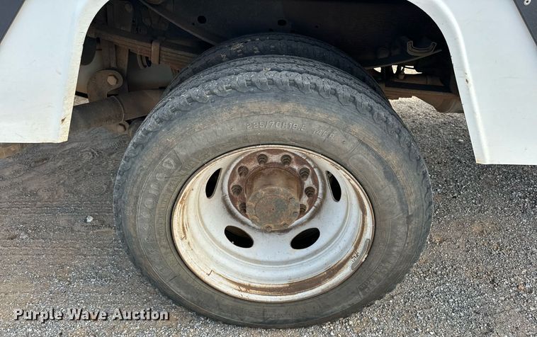 image for item EJ5287 2012 Ford F550 Super Duty XL bucket truck