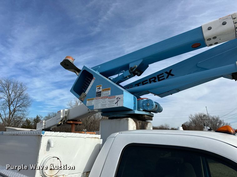 image for item EJ5290 2008 Ford F550 Super Duty XL bucket truck