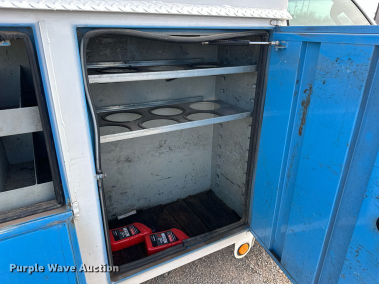 image for item EJ5290 2008 Ford F550 Super Duty XL bucket truck