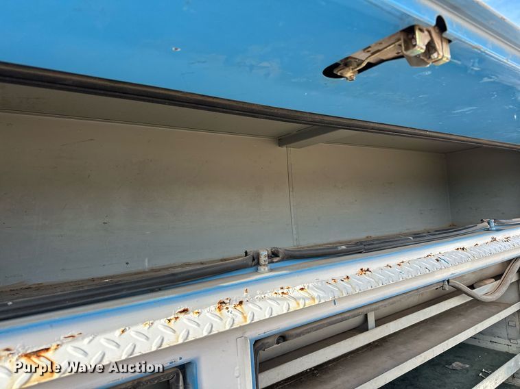 image for item EJ5290 2008 Ford F550 Super Duty XL bucket truck