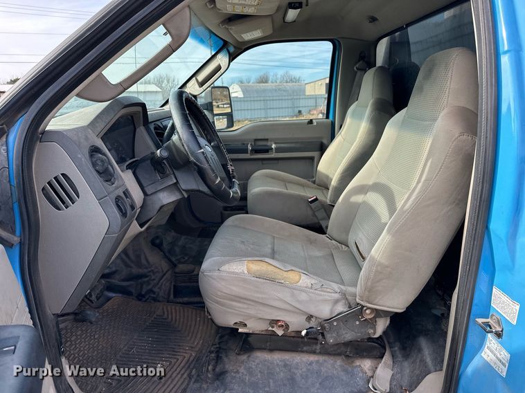 image for item EJ5290 2008 Ford F550 Super Duty XL bucket truck