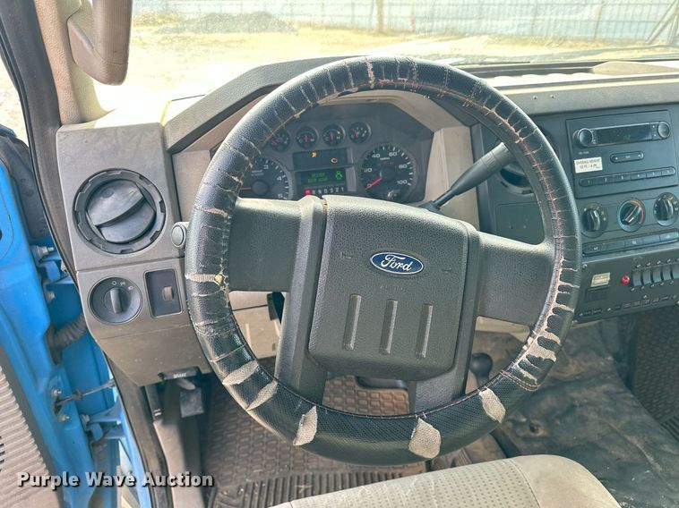 image for item EJ5290 2008 Ford F550 Super Duty XL bucket truck