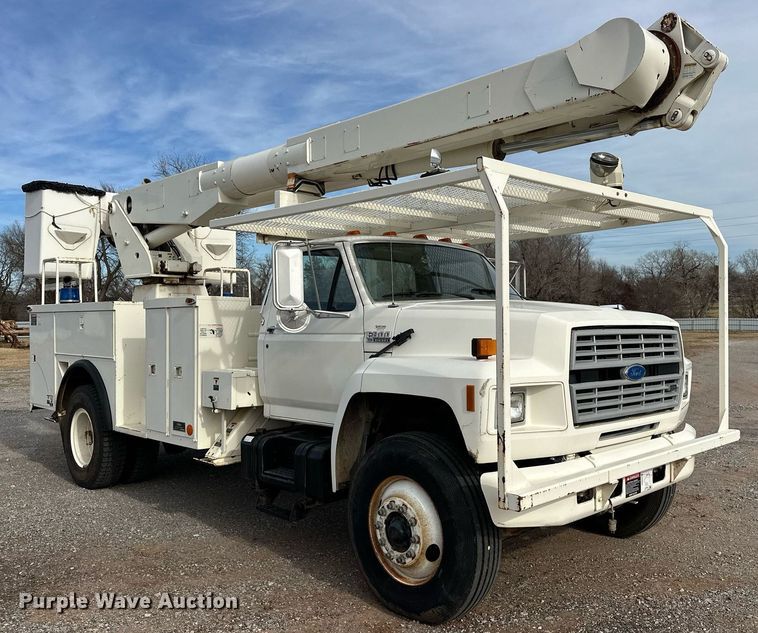 image for item EJ5291 1993 Ford F800 bucket truck
