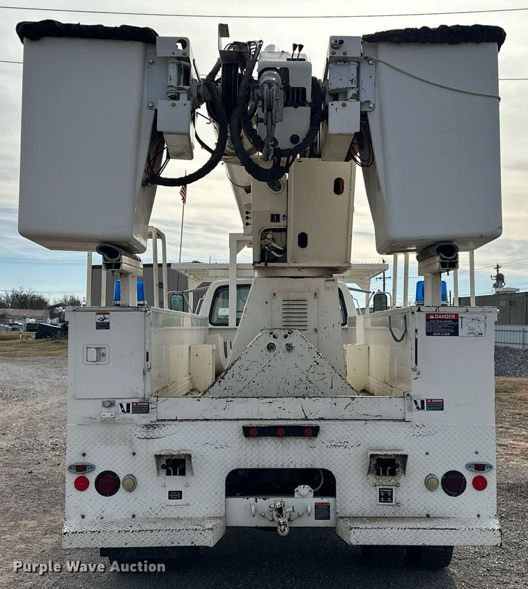 image for item EJ5291 1993 Ford F800 bucket truck